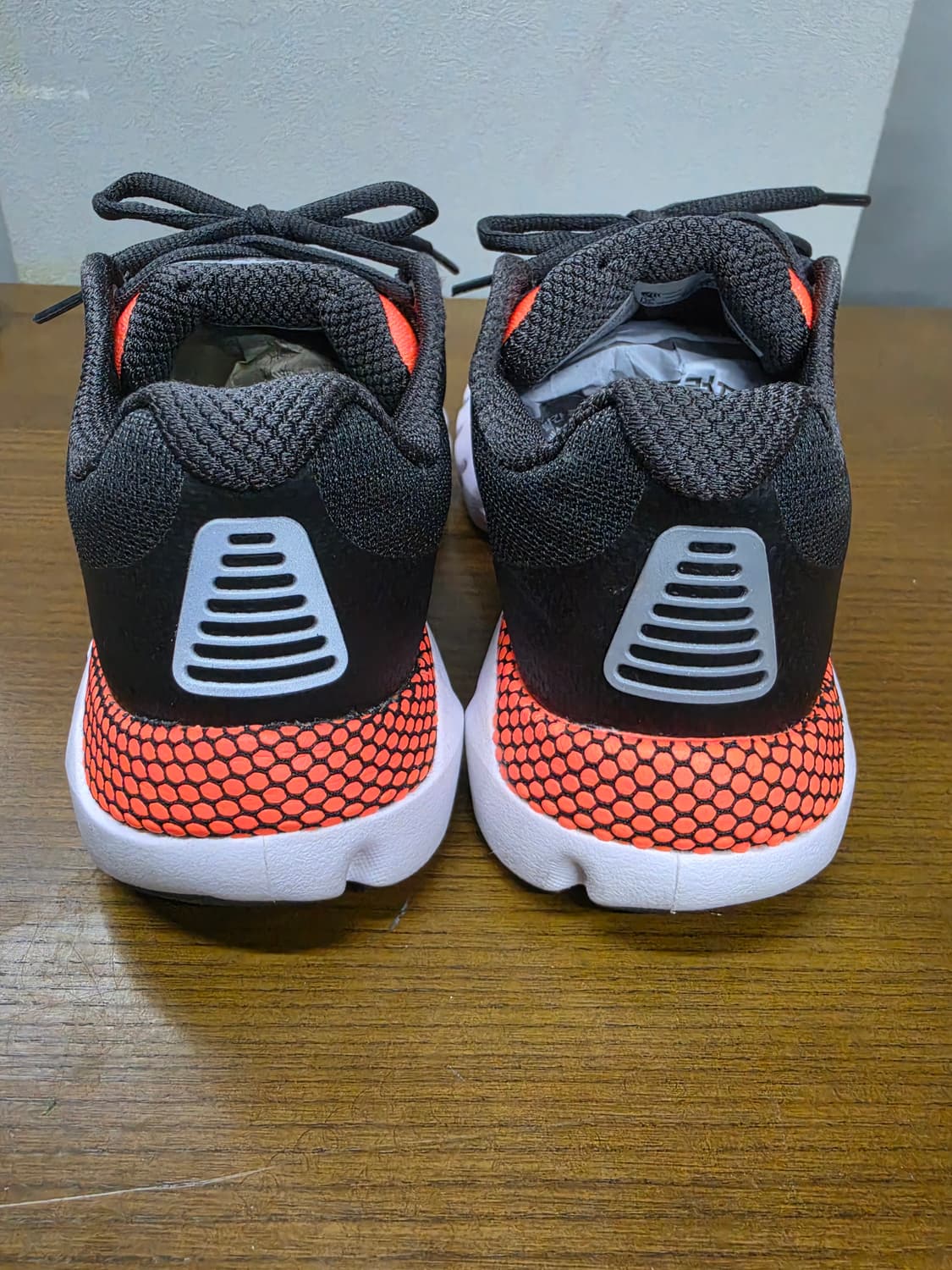 언더아머 HOVR Sonic 5  블랙/핑크 상품이미지8