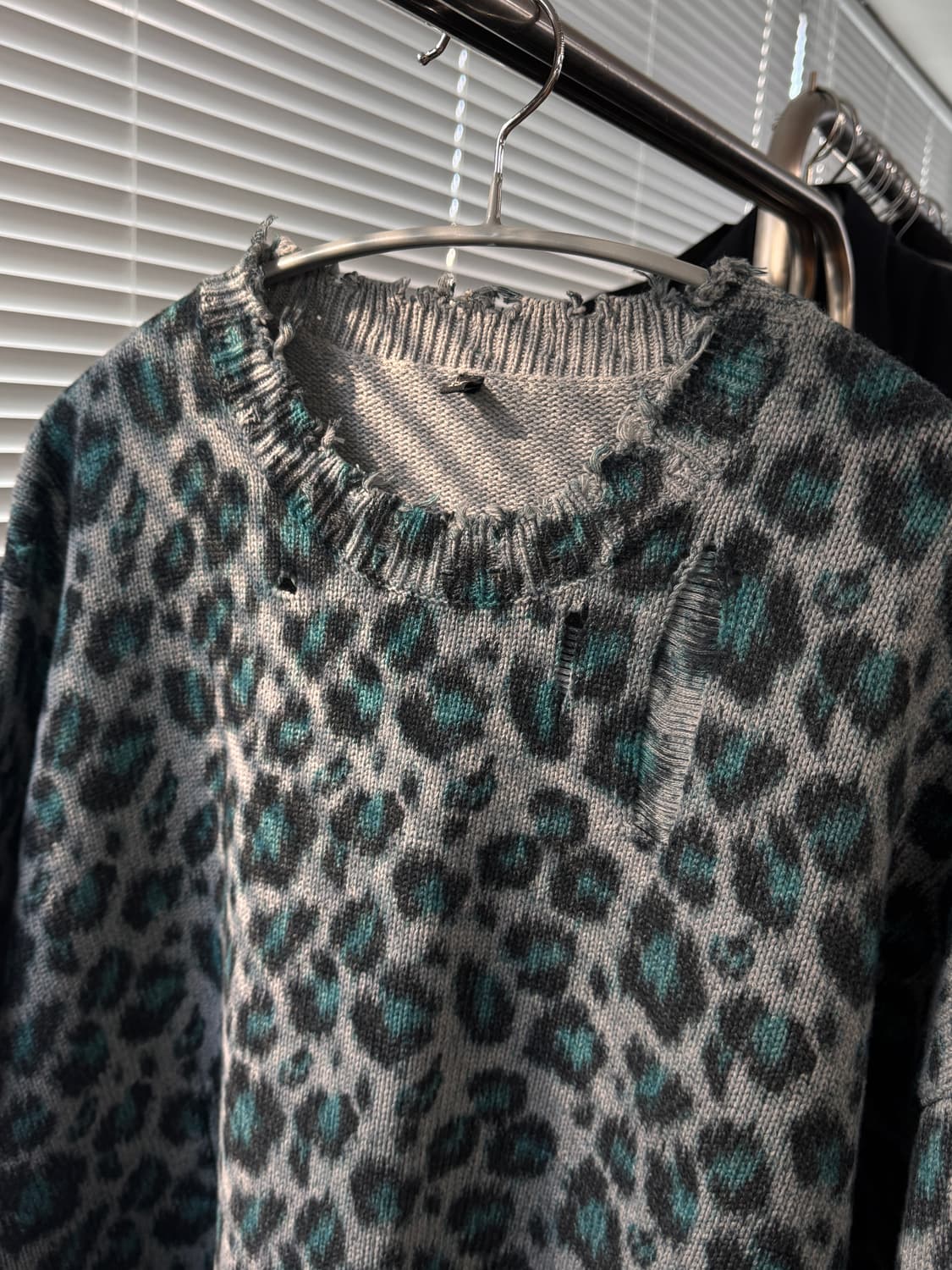 r13 레오파드 디스 니트 상품이미지1