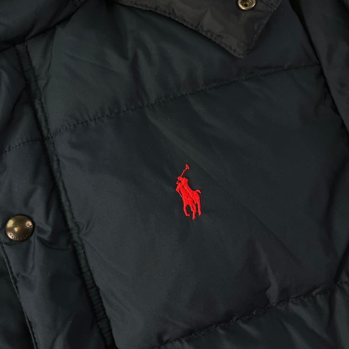 100 폴로랄프로렌 레드포니 후디 네이비 패딩 상품이미지2
