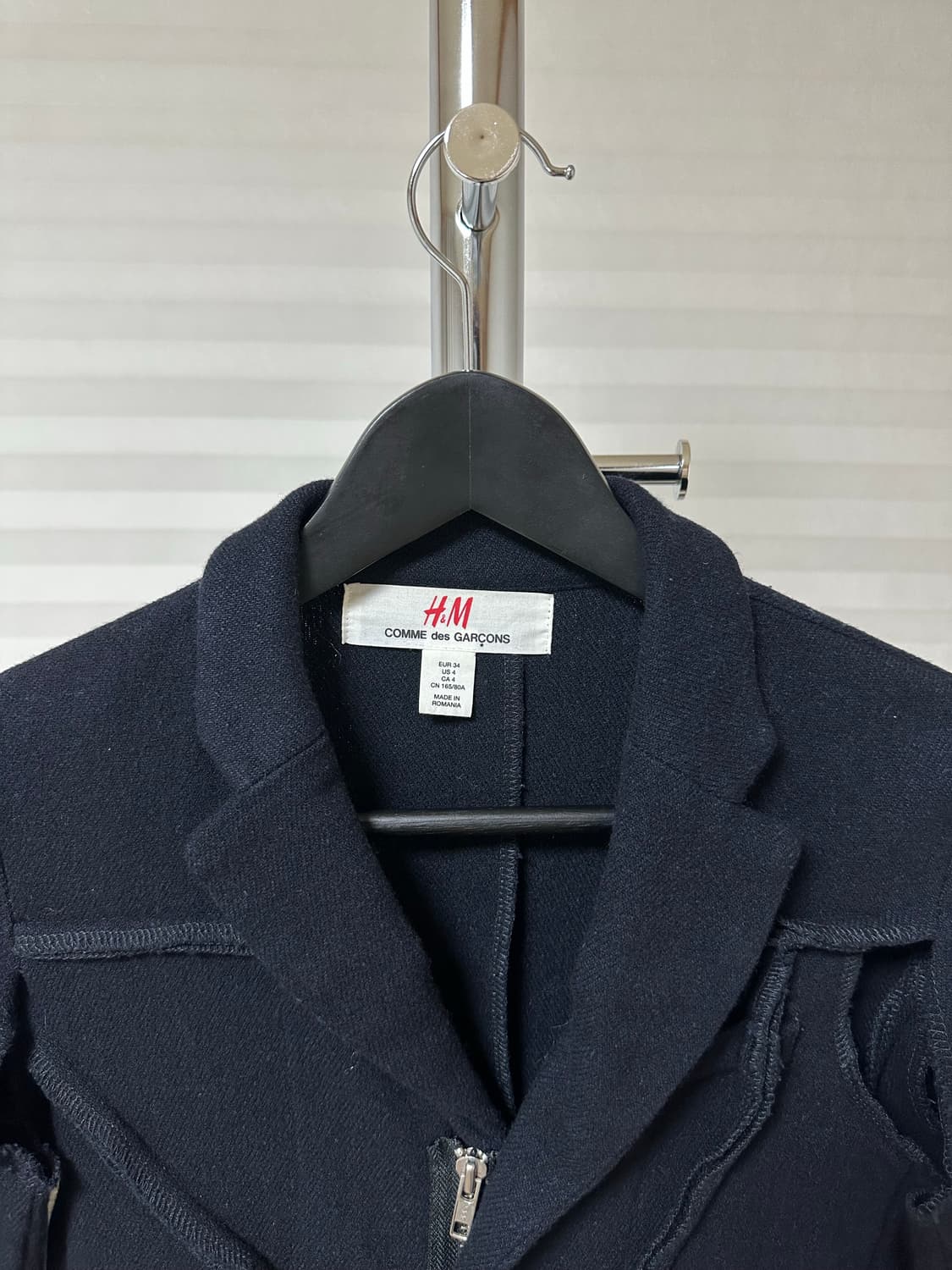 꼼데가르송 × H&M 디컨스트럭티드 자켓 상품이미지3