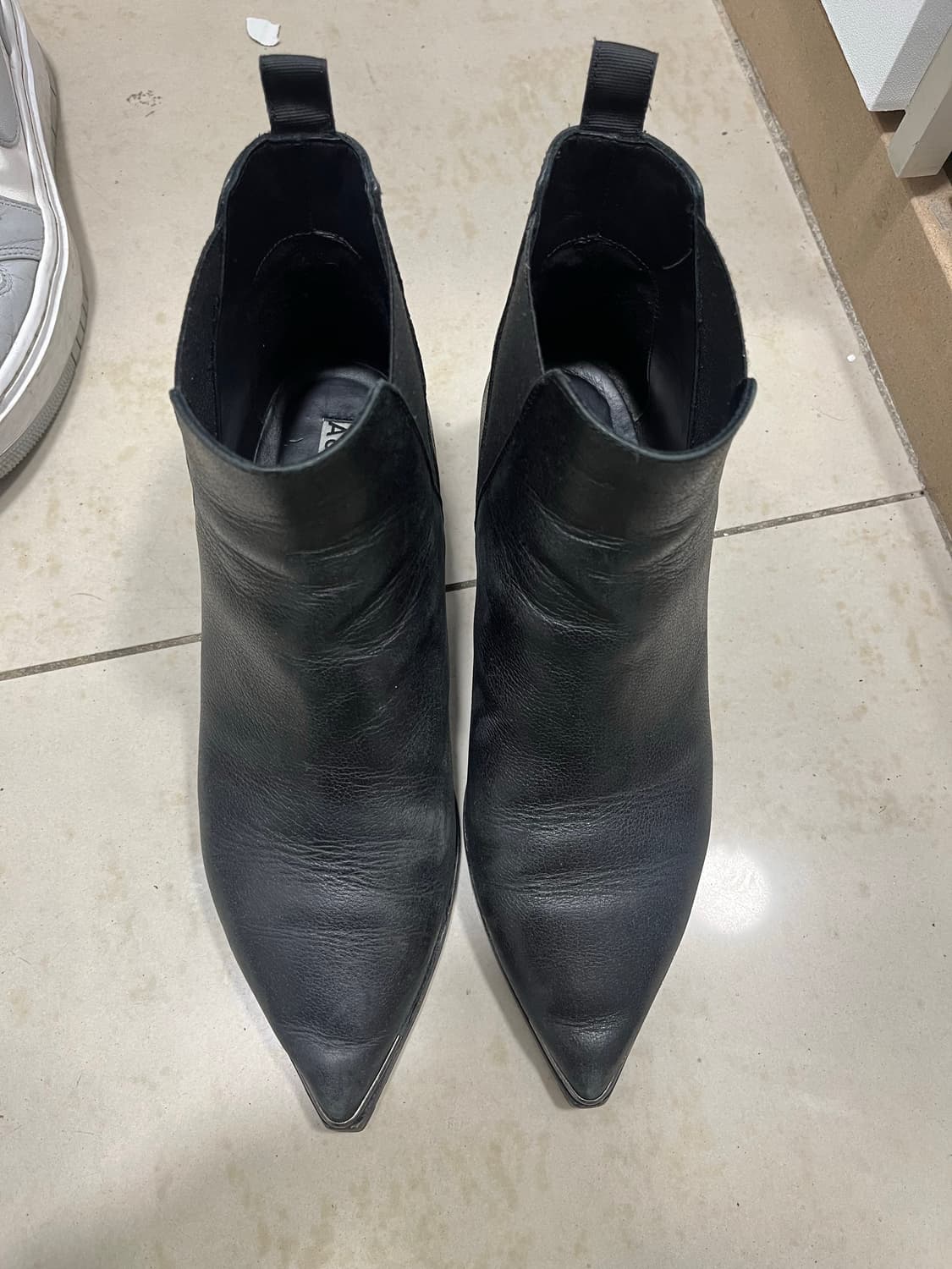 아크네 스튜디오 젠슨 실버토 앵클부츠 상품이미지2