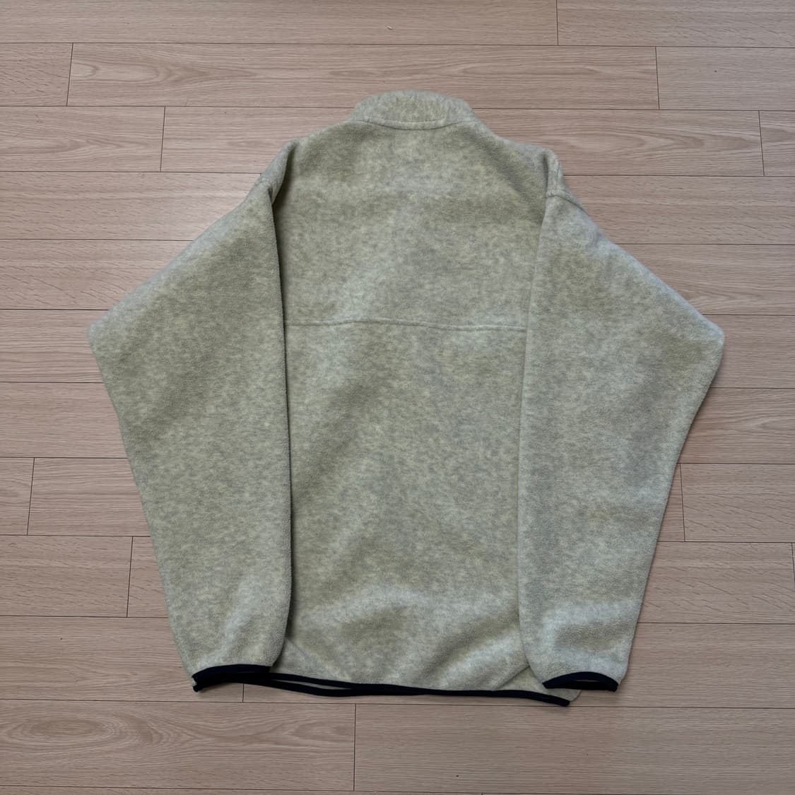 M) 파타고니아 신칠라 라이트웨이트 오트밀 팝니다 상품이미지4