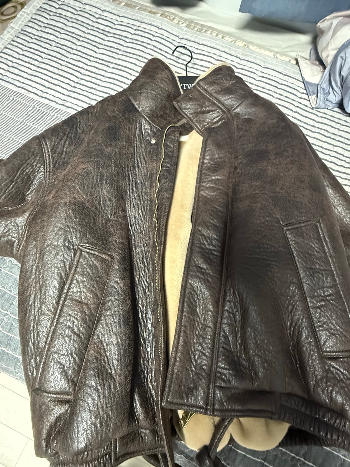 브이투 브라운 무스탕 상품이미지1