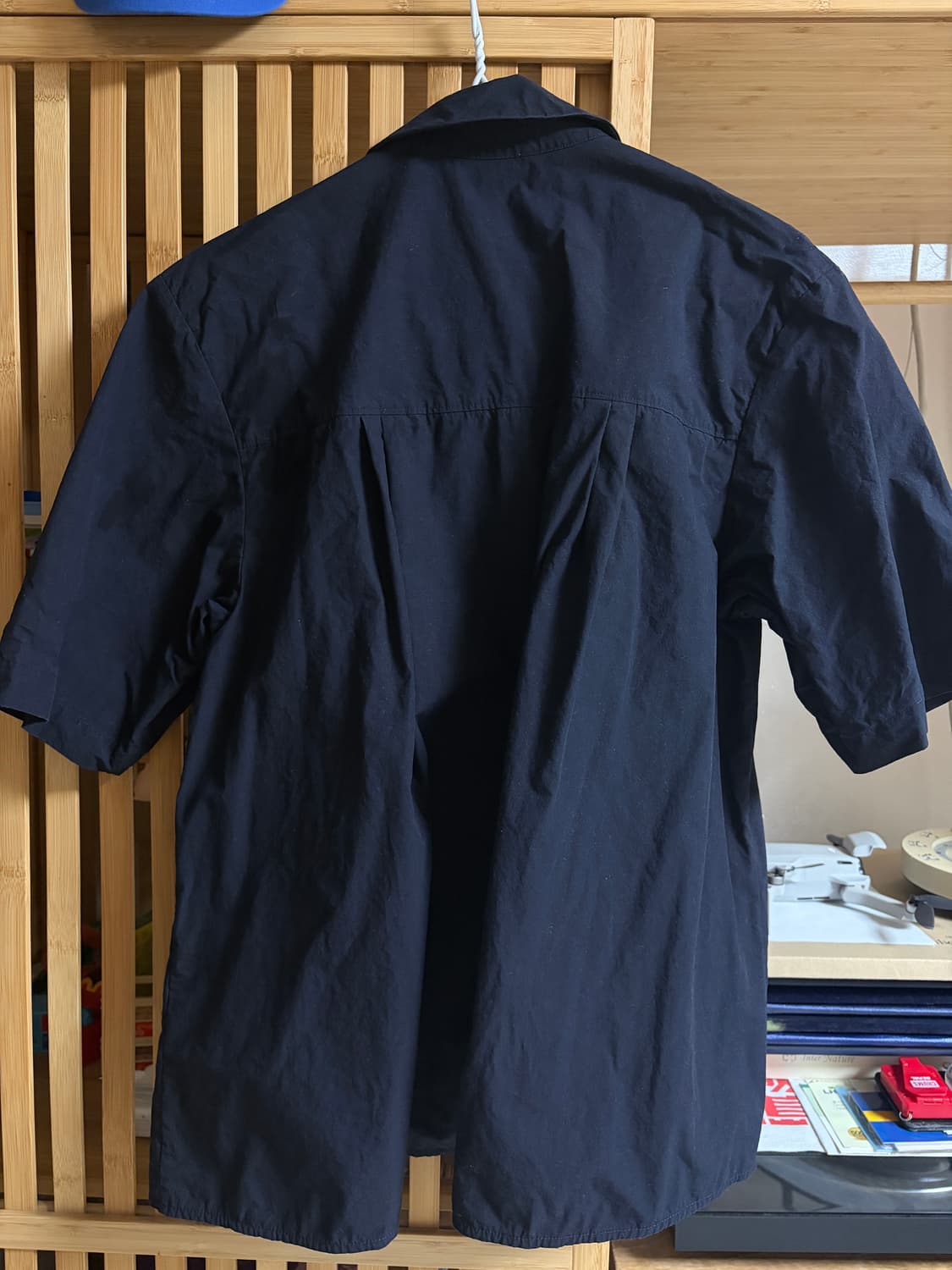 COS 플리티드 코튼 셔츠 네이비 EUR 34 상품이미지6
