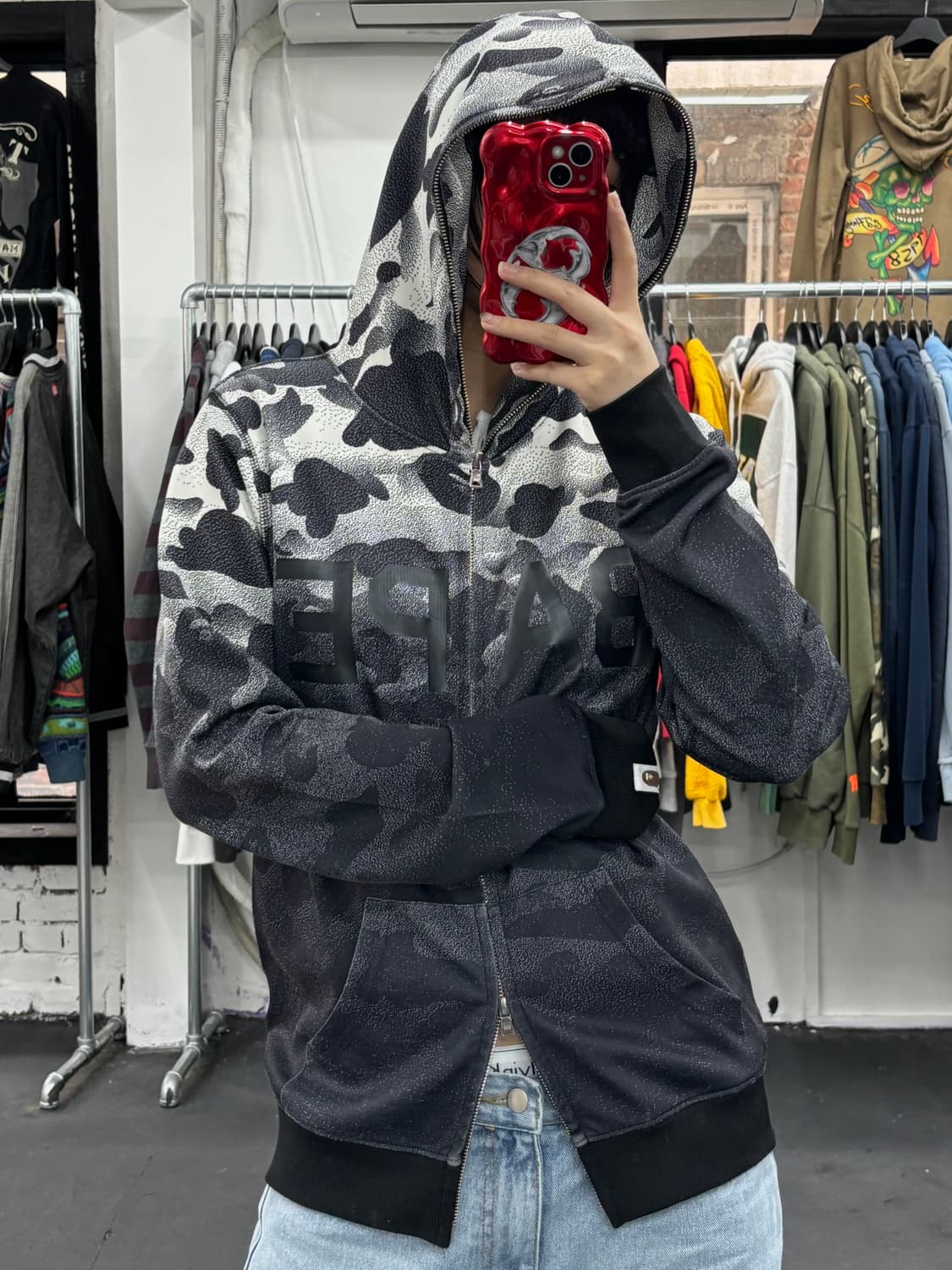 베이프 그라데이션 흑계 후드집업 상품이미지1