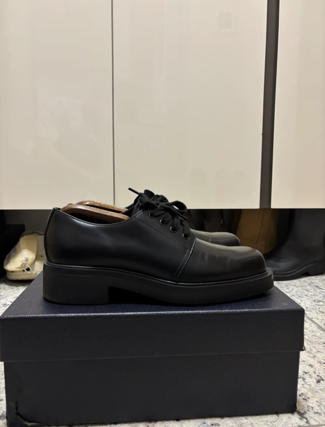 PRADA 스퀘어토 더비슈즈 상품이미지4