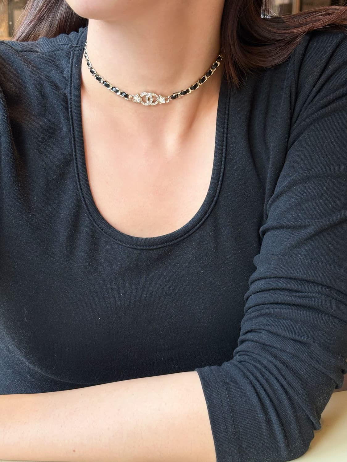 샤넬 정품 업사이클링 cc로고 별 메탈 골드 블랙 초커 목걸이  상품이미지6