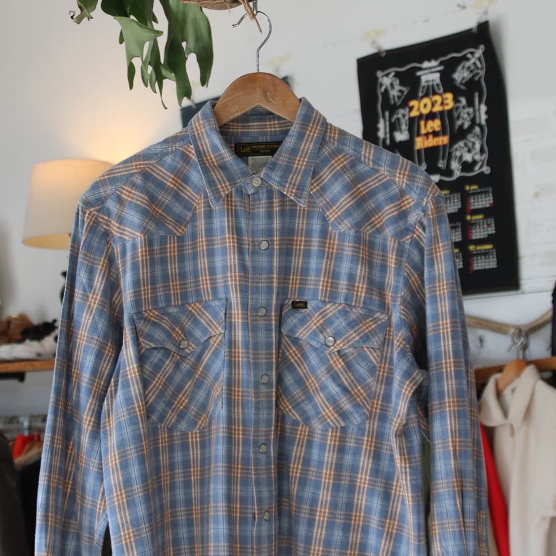 (착용컷) Lee x EDWIN 웨스턴 체크 셔츠 (남성용 100) 상품이미지1