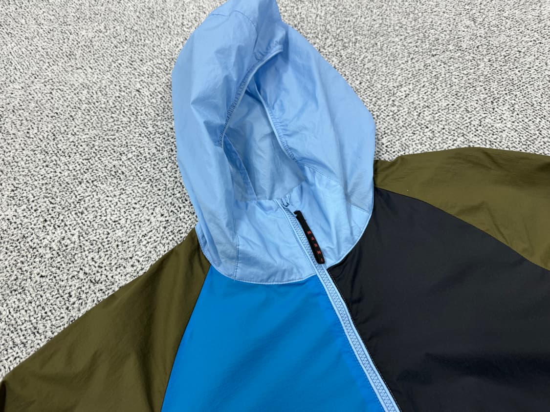 유니클로 마르니 바람막이 상품이미지3