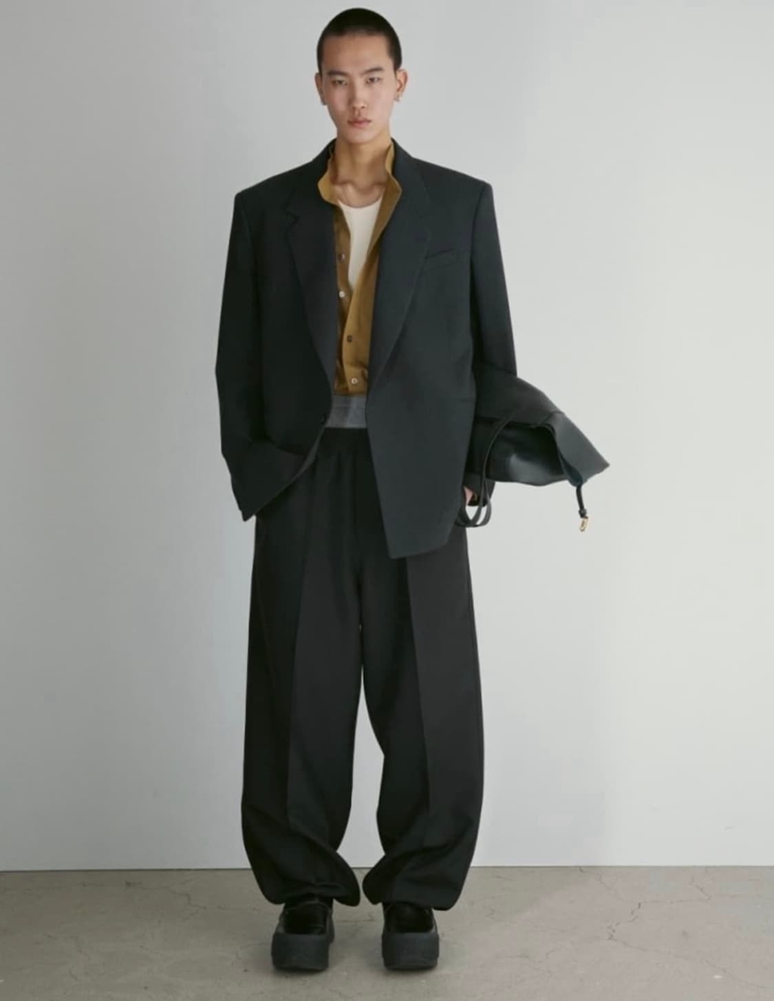 [새상품] 렉토 24FW 베르디 오버사이즈 더블 자켓 M사이즈 상품이미지2