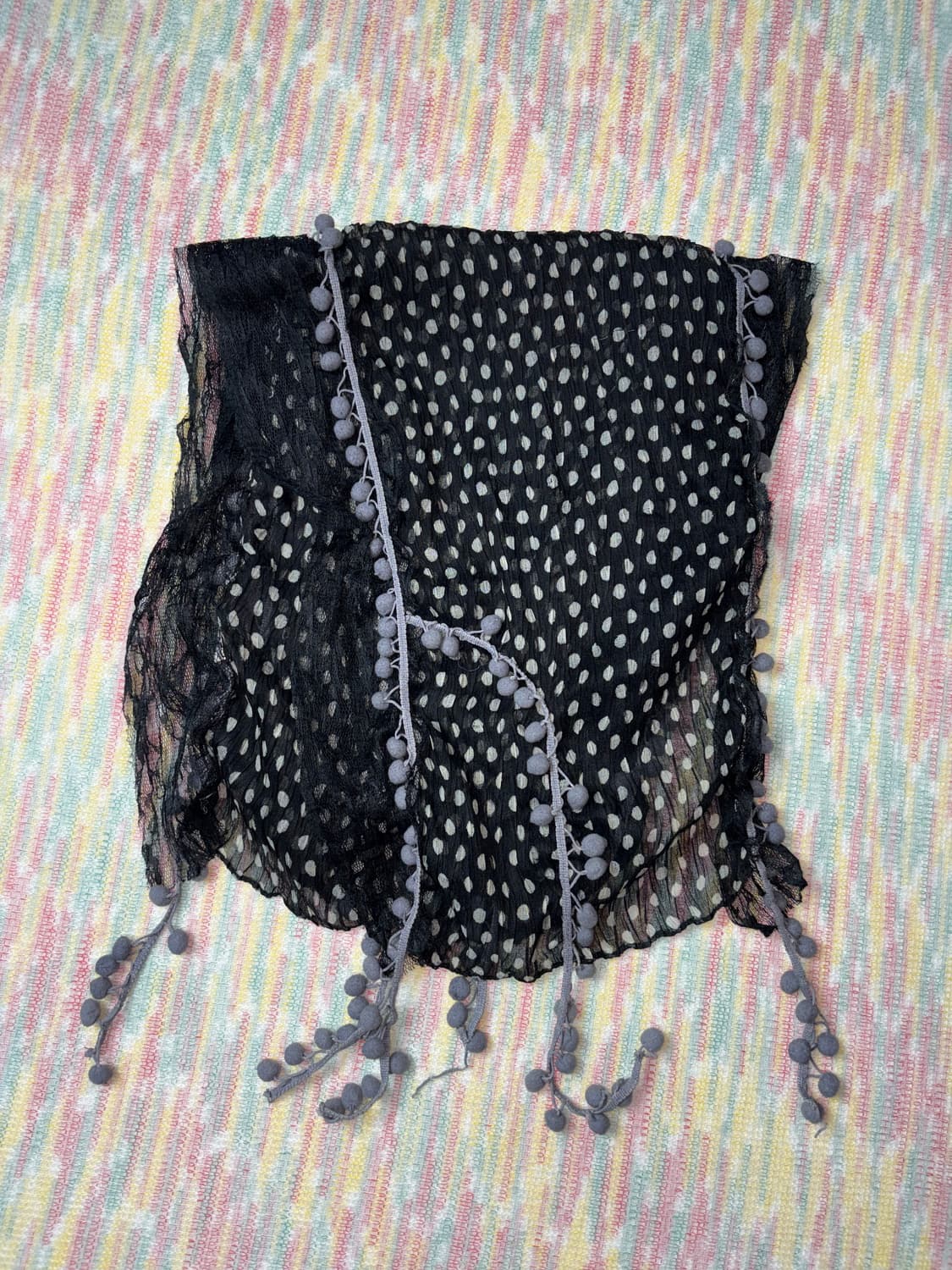 블랙 도트 폼폼 스카프 상품이미지4