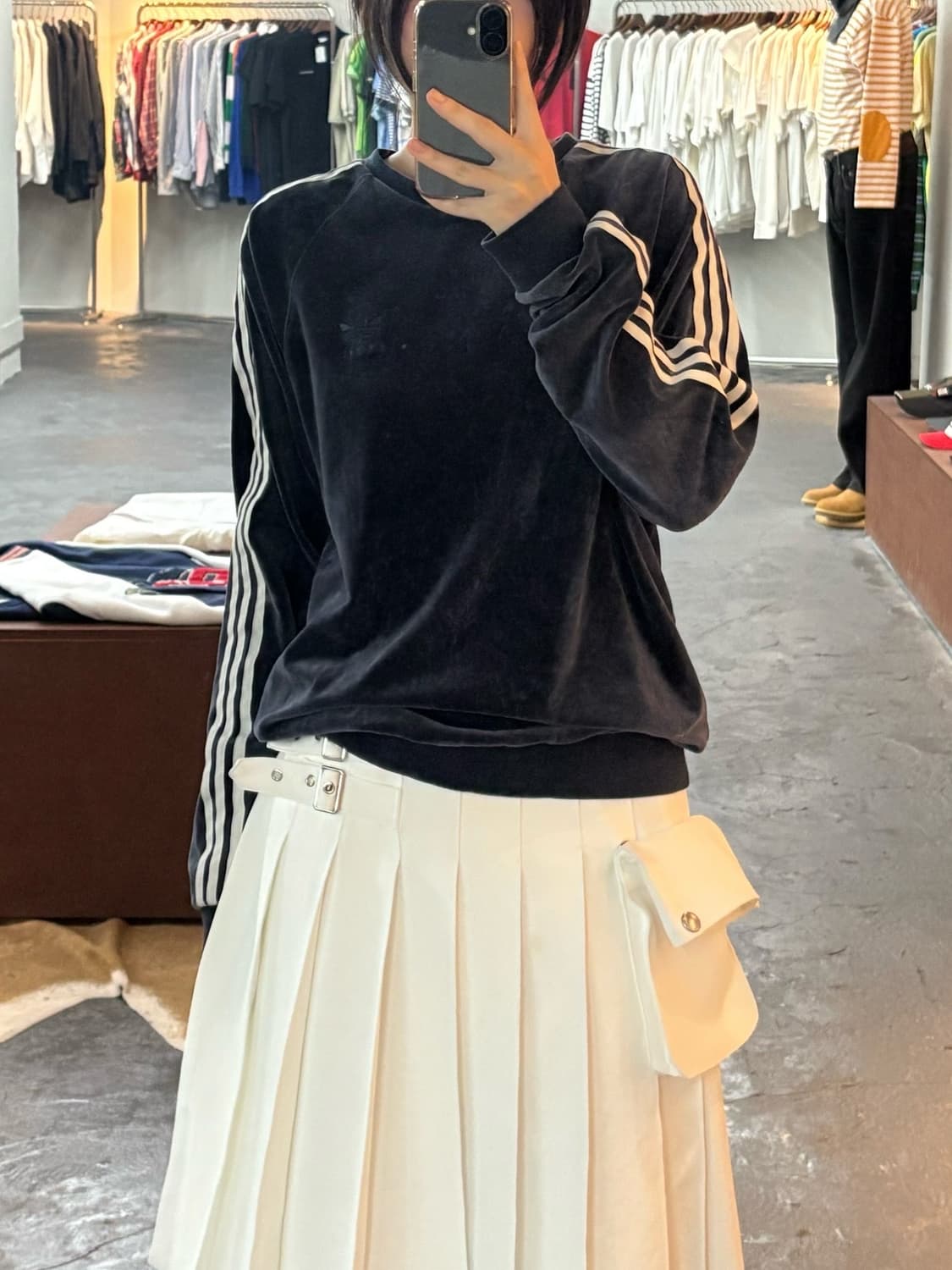 아디다스 삼선 벨루어 맨투맨 상품이미지1