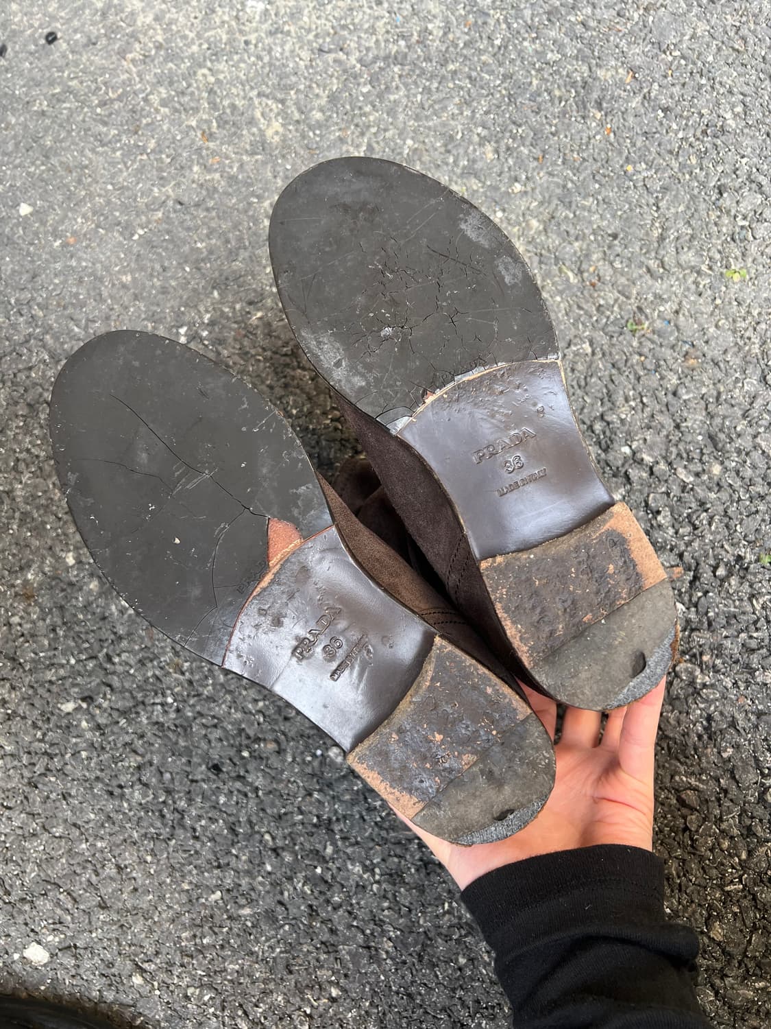 prada 스웨이드 버클 앵클 부츠 상품이미지6