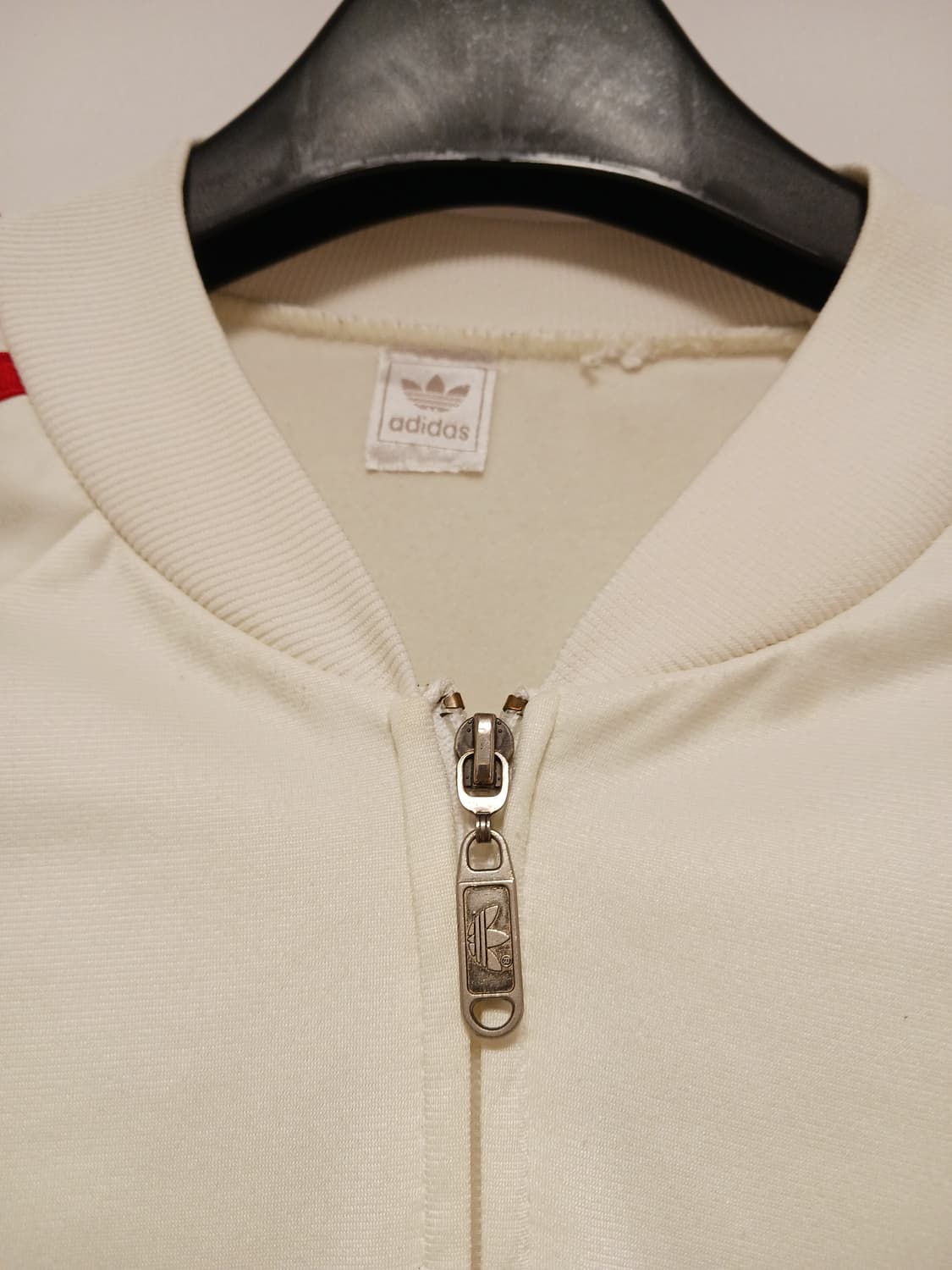 아디다스 90s 흰빨 화이트저지 상품이미지3