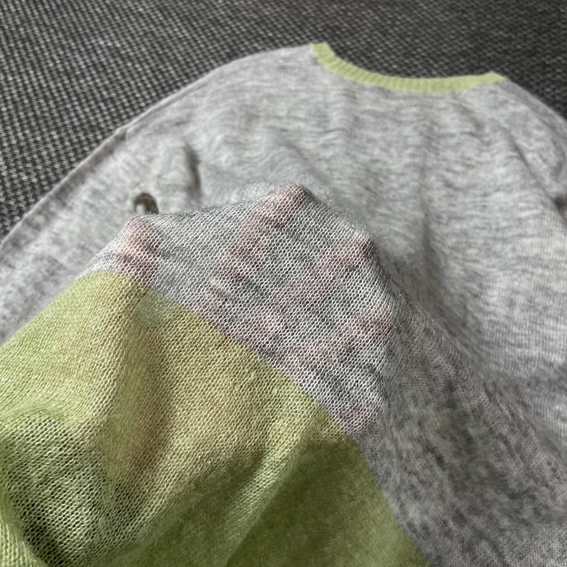 빈티지 그레이 연두 시스루 롱 긴팔 니트 상품이미지6