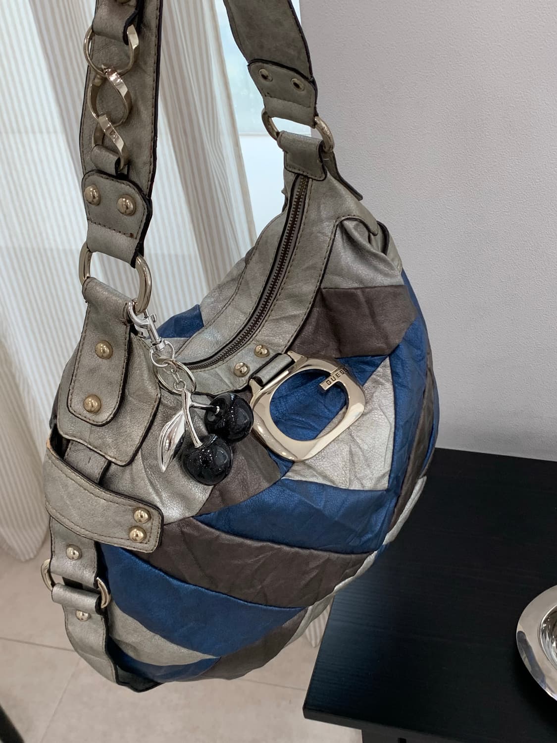 희귀 매물 00s GUESS BIG bag 상품이미지2
