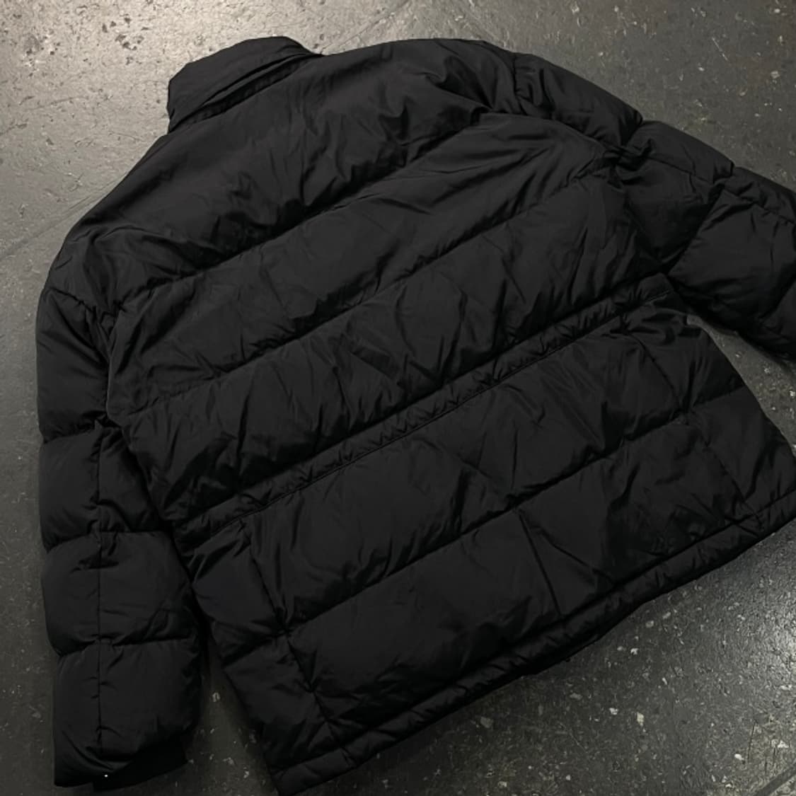 100 아디다스 OS 다운 패딩  상품이미지5