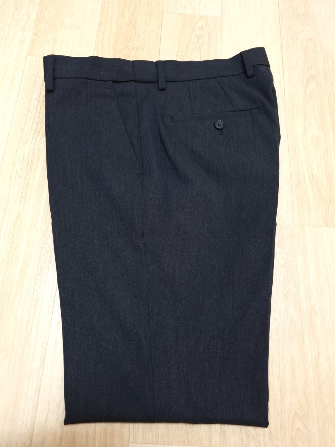 무탠다드 라이트웨이트 테이퍼드 크롭 슬랙스 [차콜 그레이] 30 상품이미지4