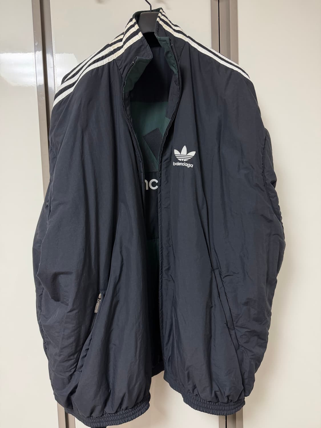 발렌시아가아디다스 리버시블 패딩자켓 상품이미지4