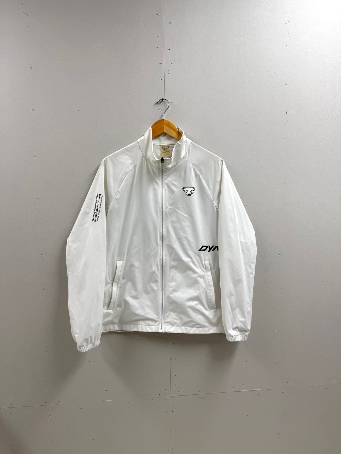 남성 XL 슬림핏 / 다이나핏 폴리 기능성 집업 화이트 상품이미지1