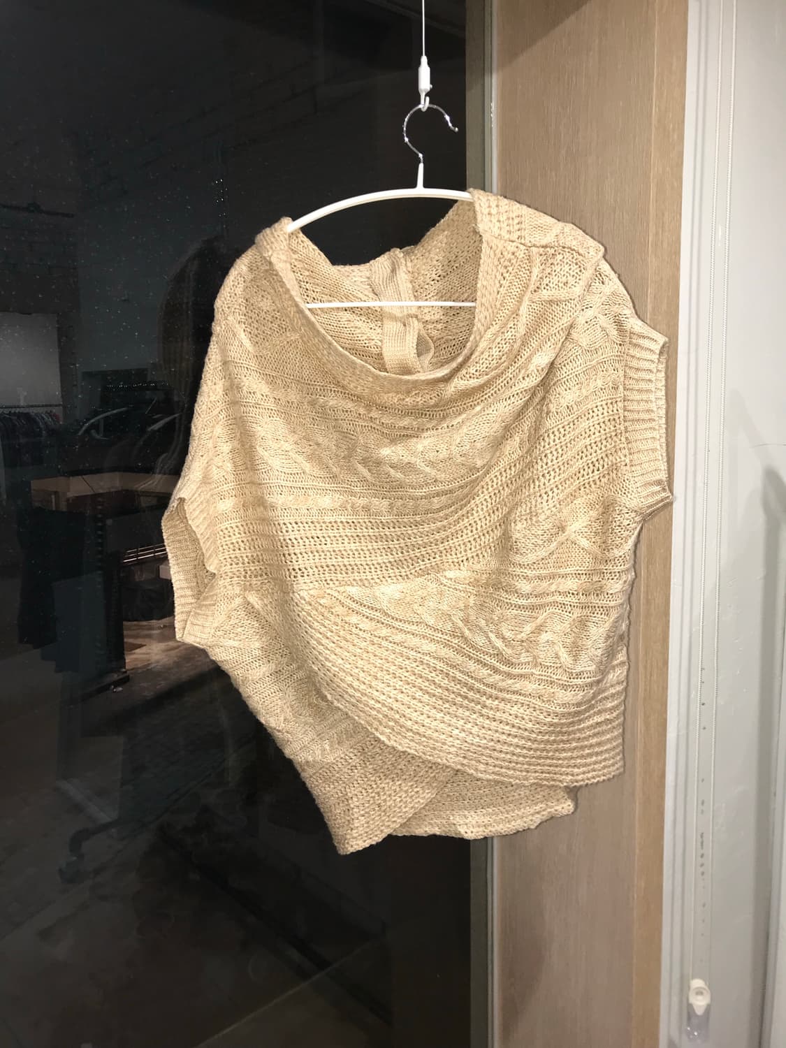 beige off-shoulder knit 상품이미지7