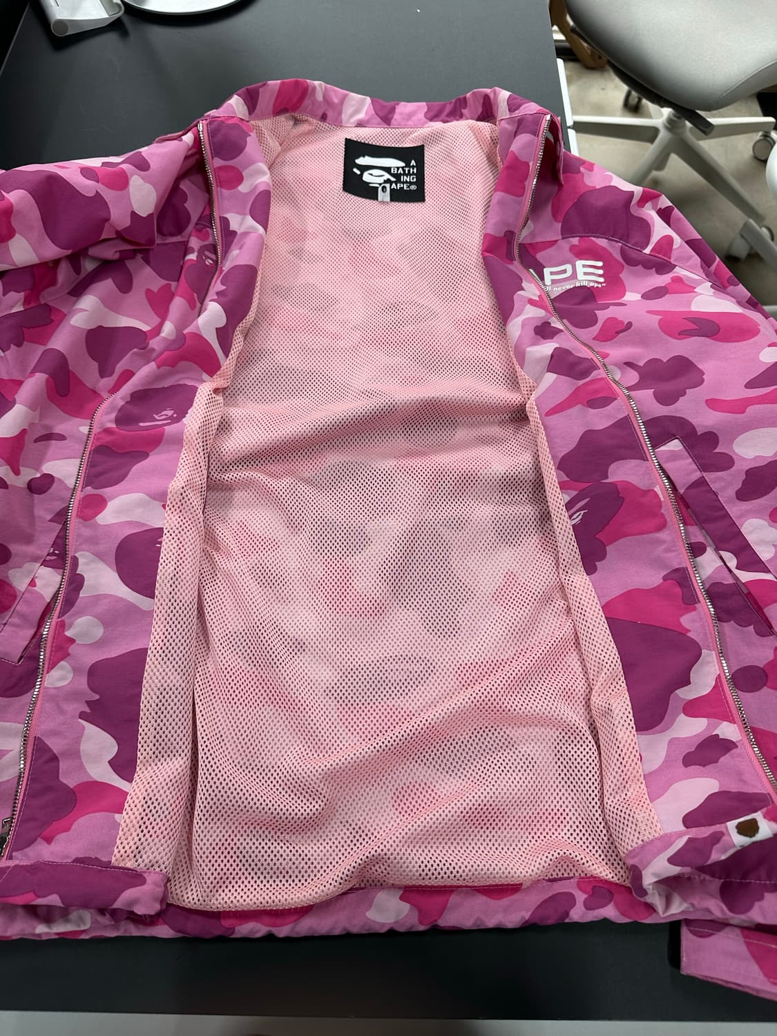 베이프 핑크카모 팔분리 투웨이 코치 자켓 상품이미지9