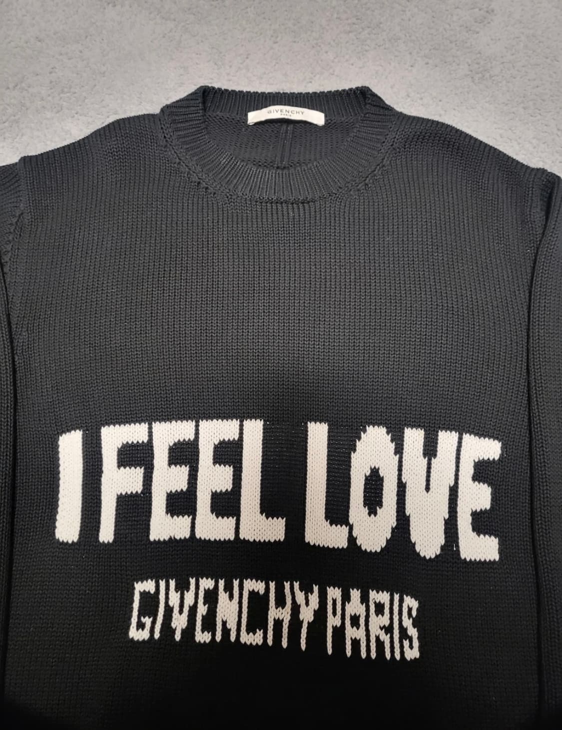 지방시 I FEEL LOVE 니트 L 상품이미지3