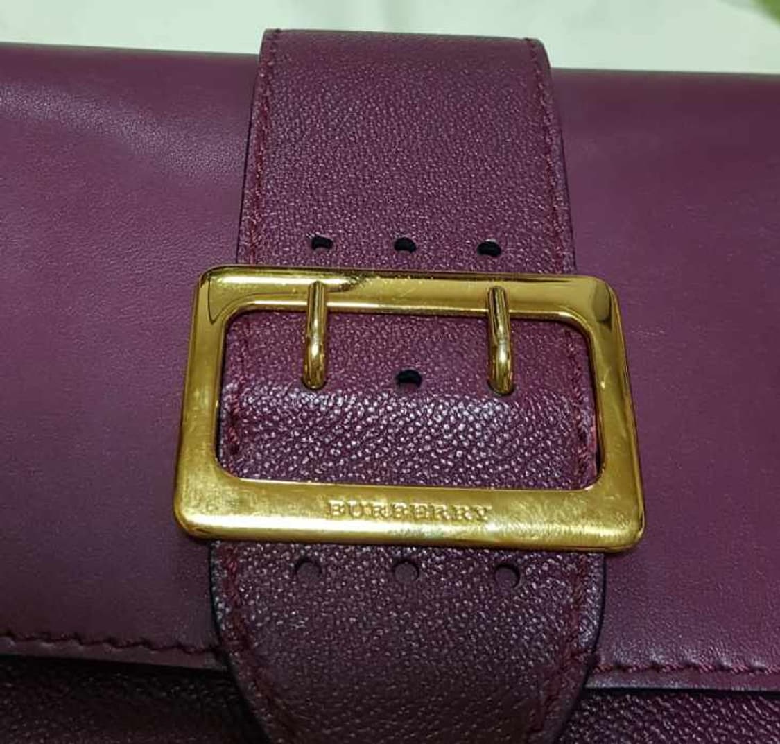 매장구입 버버리  크로스백  정품  상품이미지4