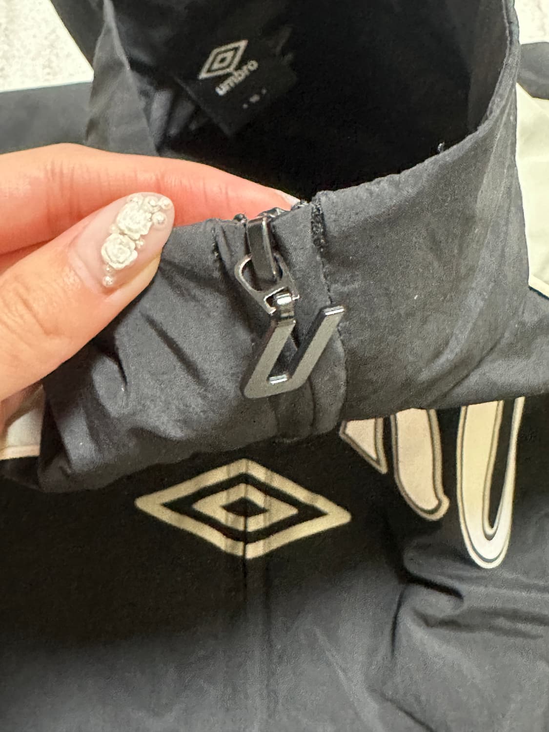 엄브로 바람막이 집업 상품이미지4