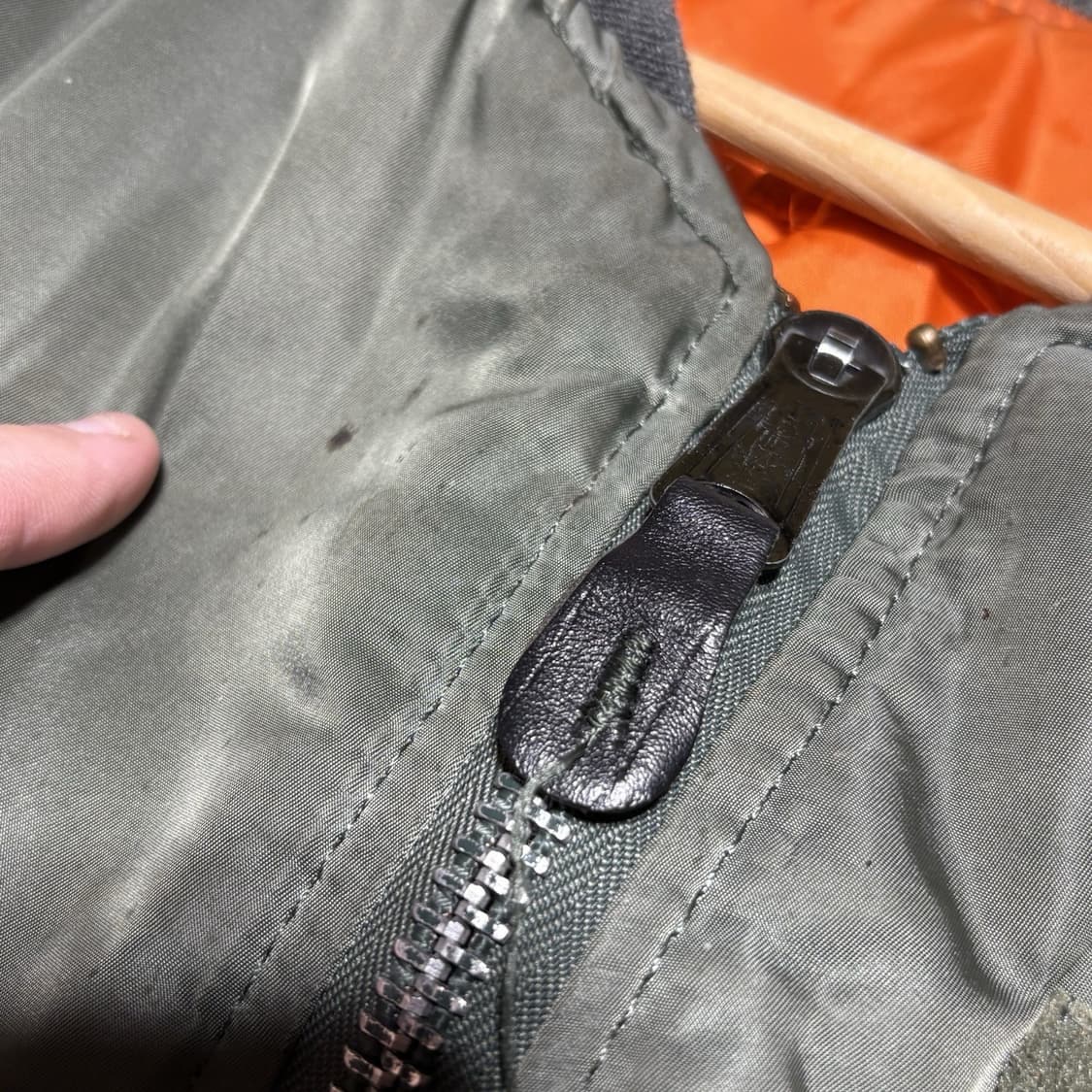 70s 미공군 납품용 알파인더스트리 MA-1 플라이트자켓 카키 상품이미지6