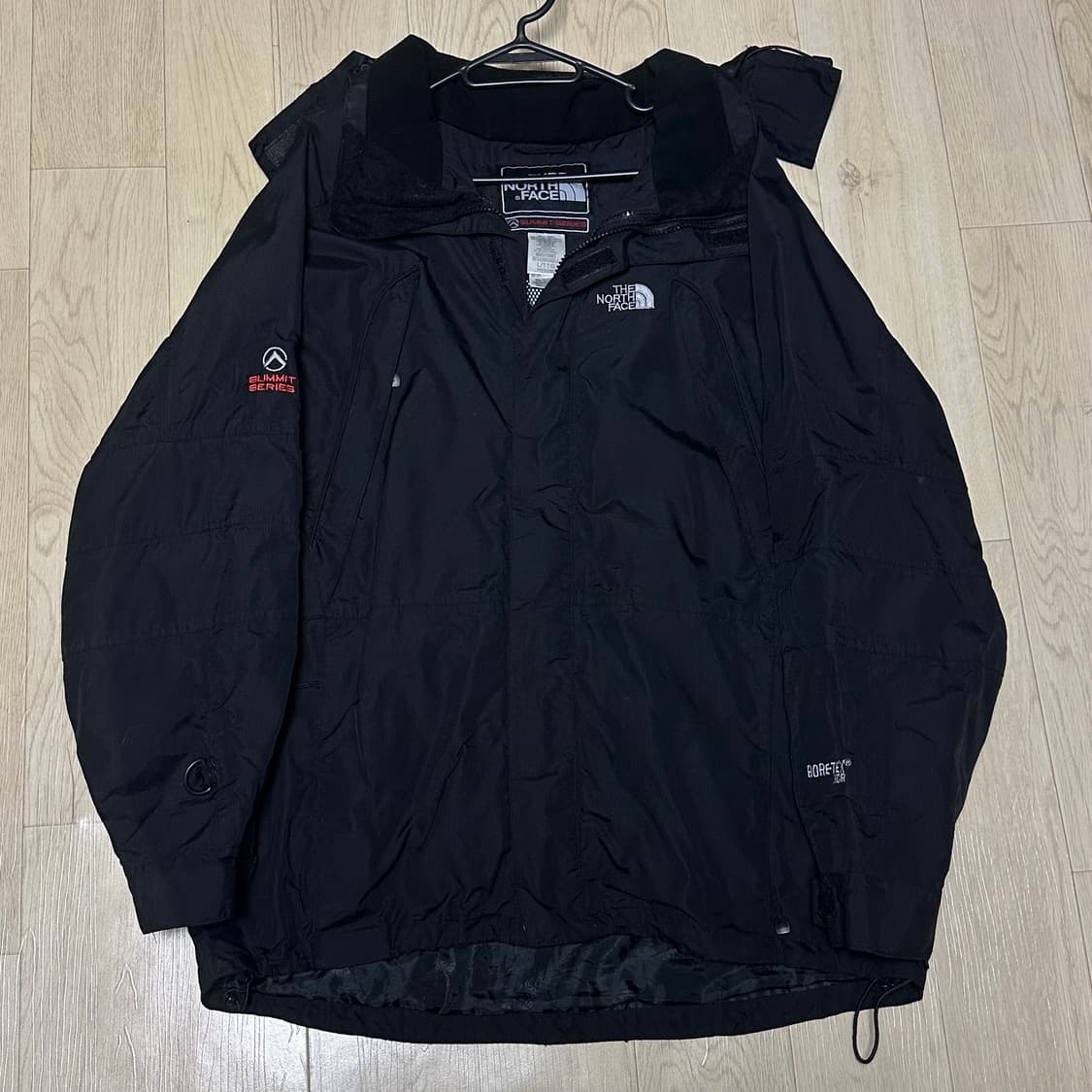 노스페이스 대장급 써밋시리즈 키드밀리 고어텍스 블랙 바람막이 상품이미지1