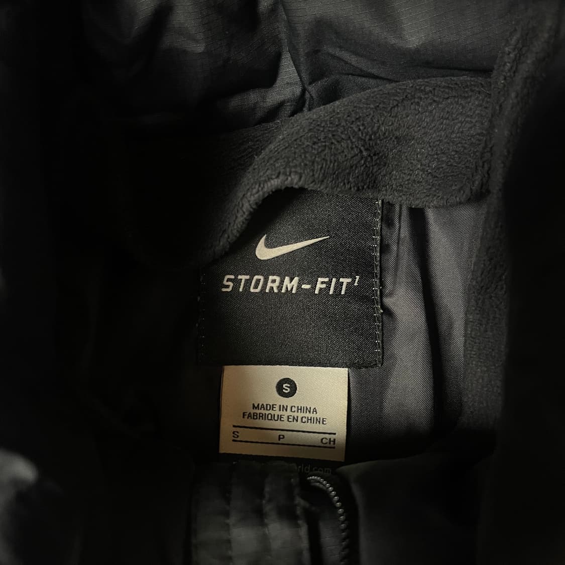 나이키 블랙 스우시 스쿼드 스톰핏 롱패딩 상품이미지4