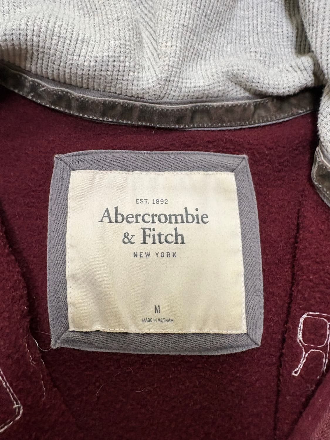 아베크롬비 딱붙핏 후드집업 버건디 m 상품이미지2