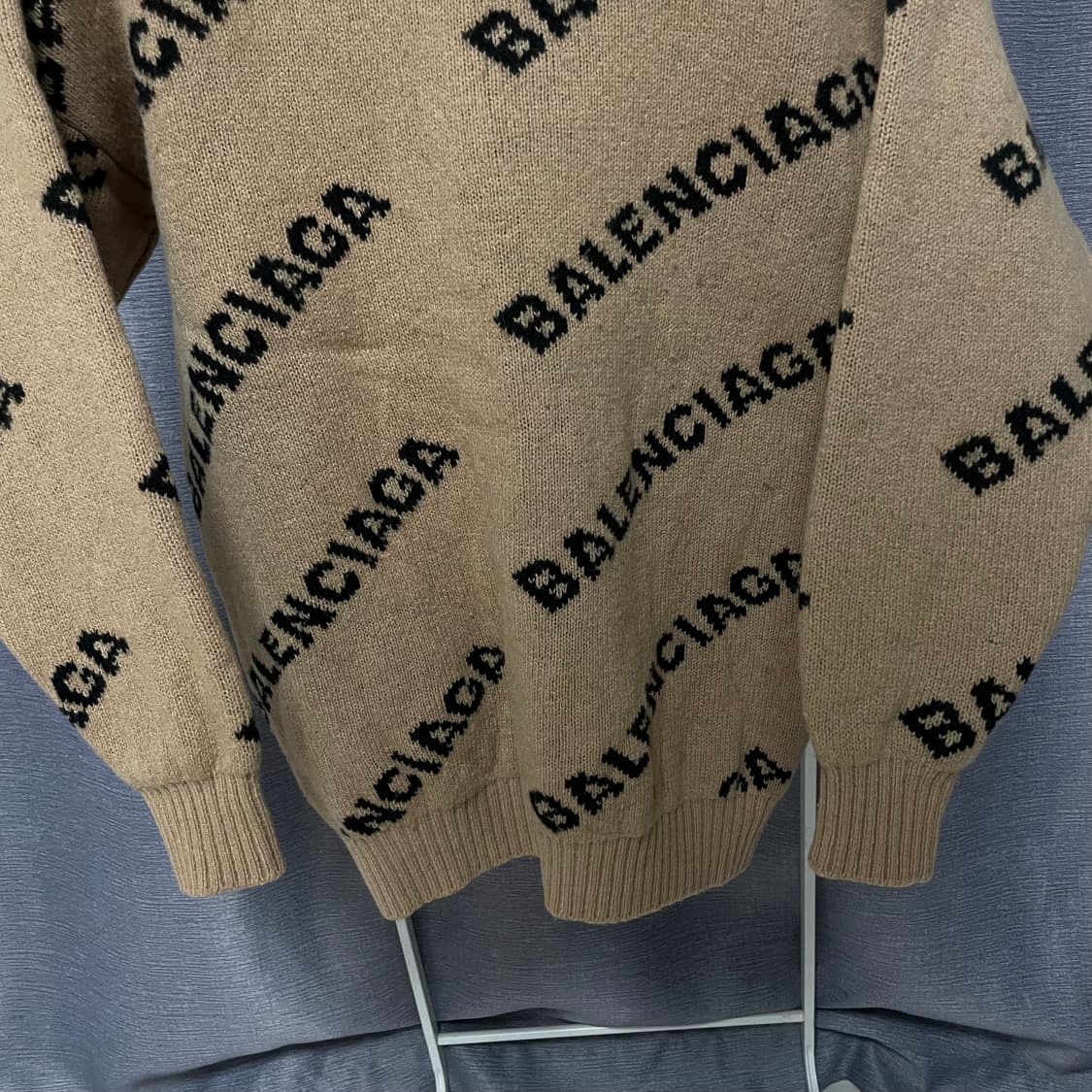 발렌시아가 멀티로고 니트 S (국내100) 상품이미지3