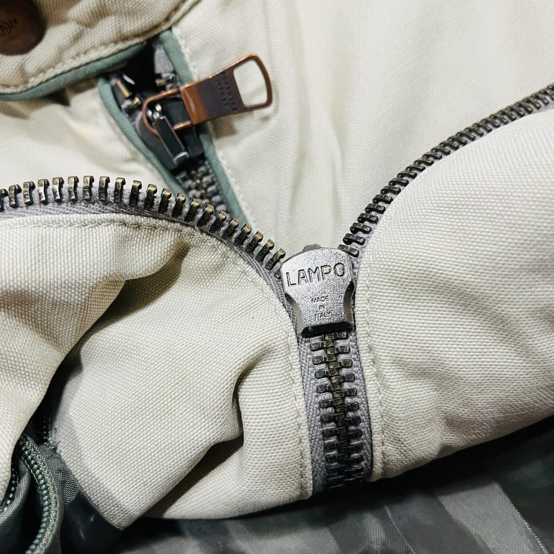 아르마니 익스체인지 사이드 웨이브 투웨이 라이더 자켓 상품이미지8