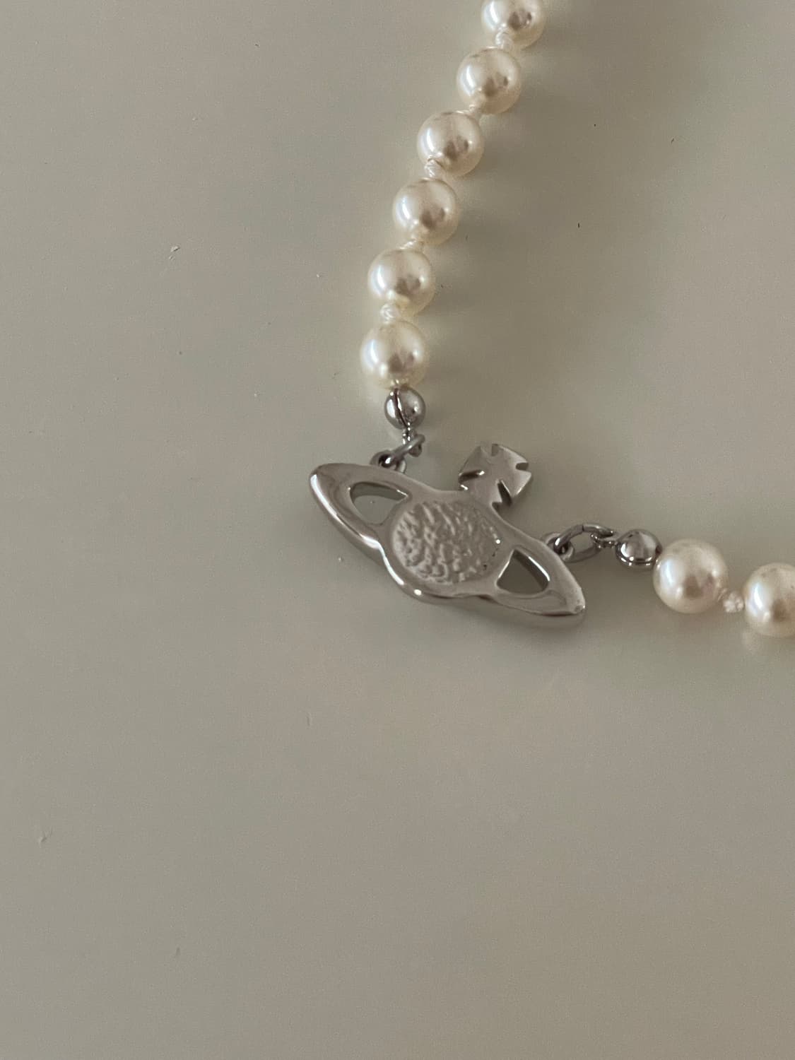 [풀박스] 비비안웨스트우드 미니 펄 바스 릴리프 네클리스 실버 상품이미지5