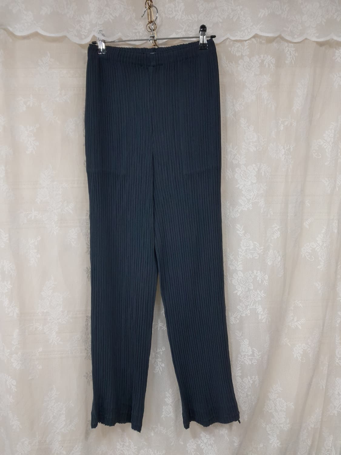 이세미야케 플리츠 플리즈 팬츠 상품이미지1