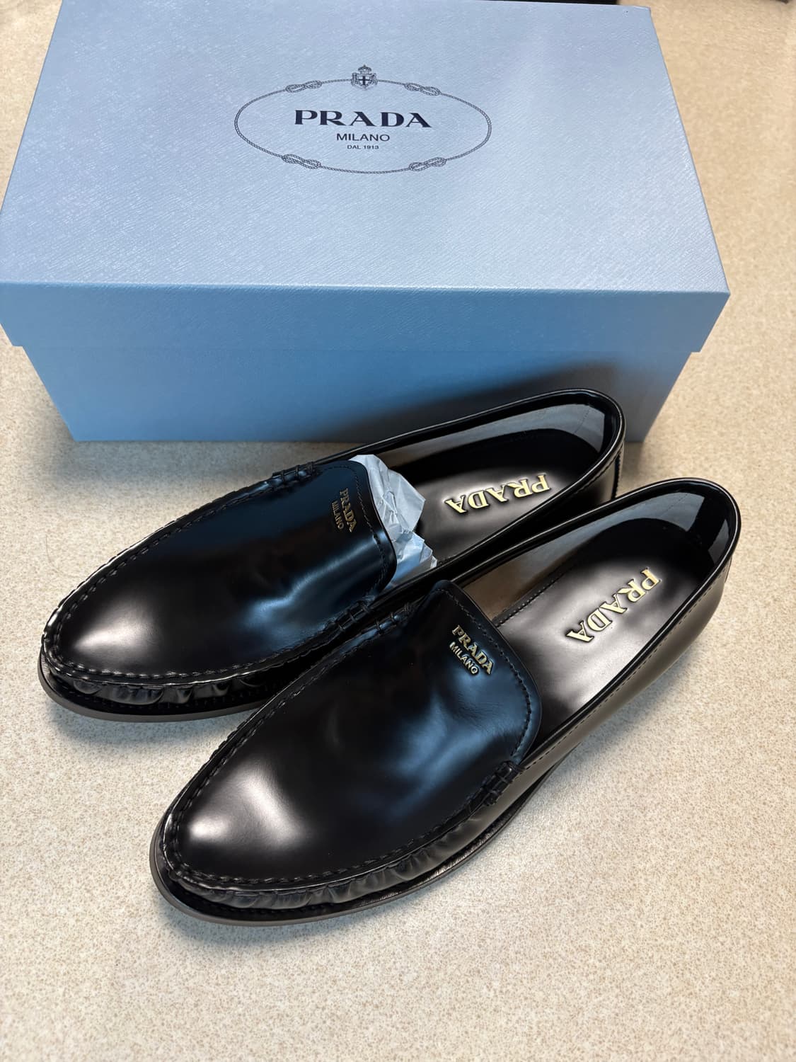 새상품) 프라다 셔링 로퍼 블랙 38.5 상품이미지2