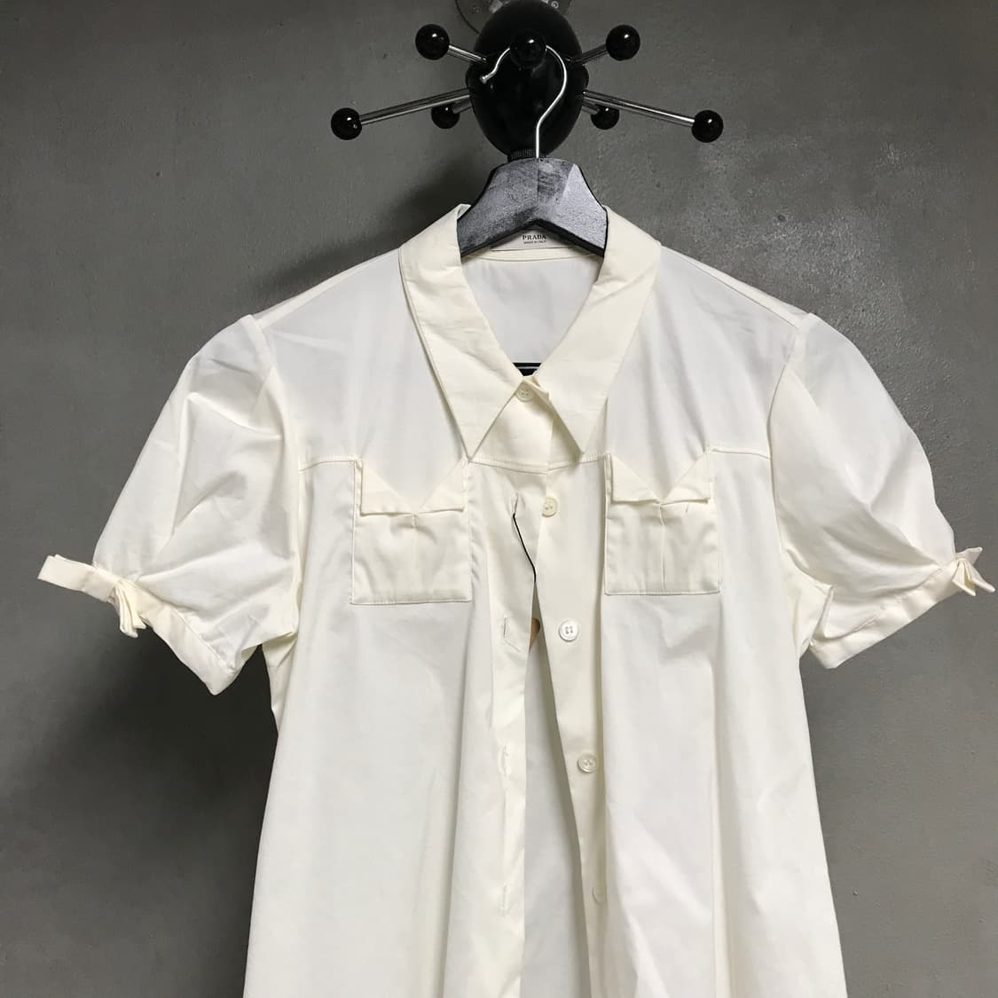 프라다 화이트 반팔 셔츠 38(W) 상품이미지2