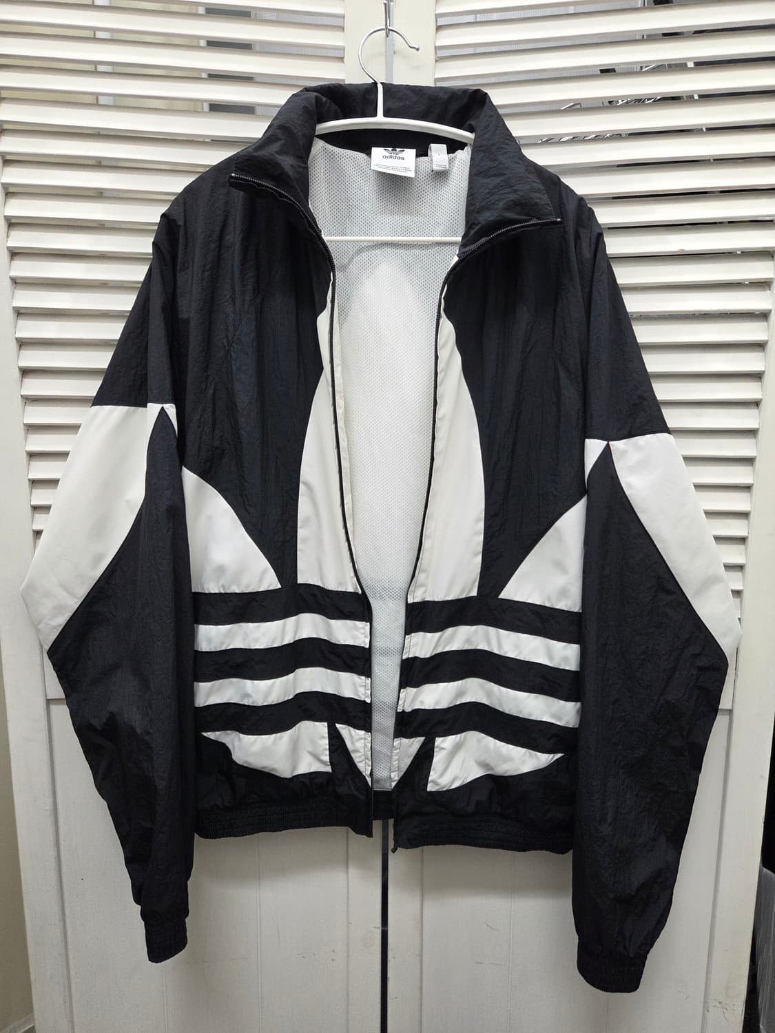 아디다스 빅트레포일 트랙탑 자켓 상품이미지2