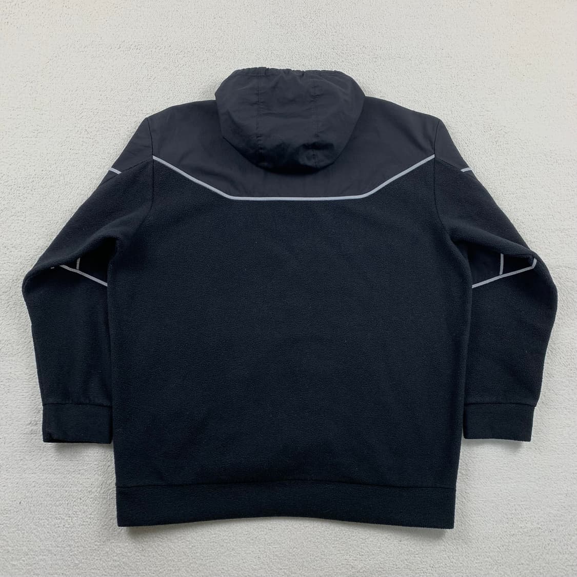 아디다스 퍼포먼스 로고 리플렉티브 라인 플리스 후디 상품이미지4