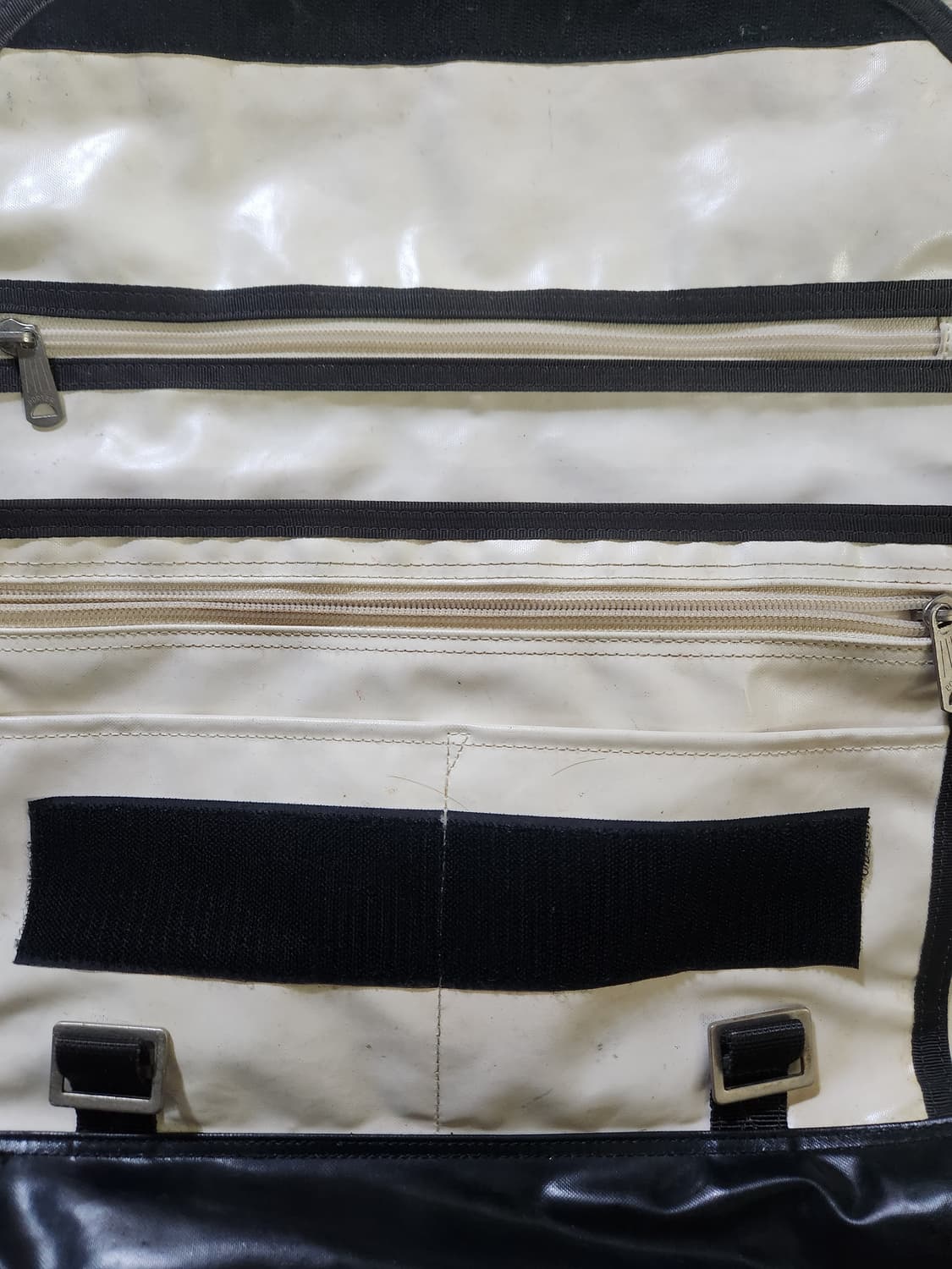 마가렛 호웰 크로스백 /프라이탁/포터/ 상품이미지4