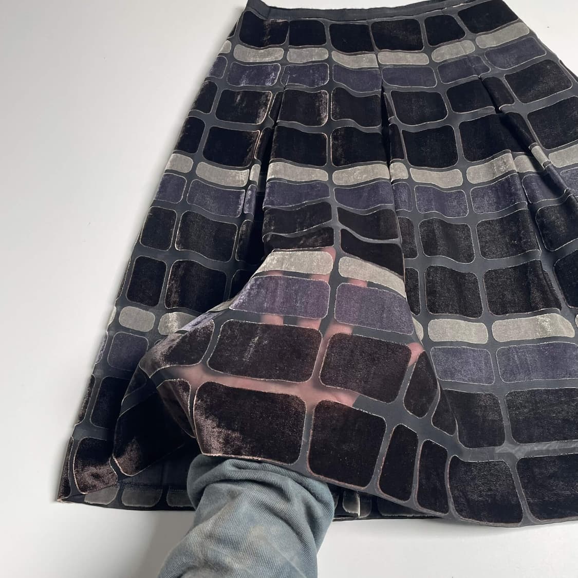 Rudy queen 벨벳 시스루 스커트 상품이미지3