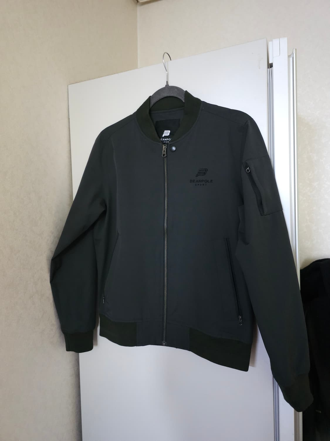 빈폴스포츠 다크 카키색 봄버 자켓 상품이미지1