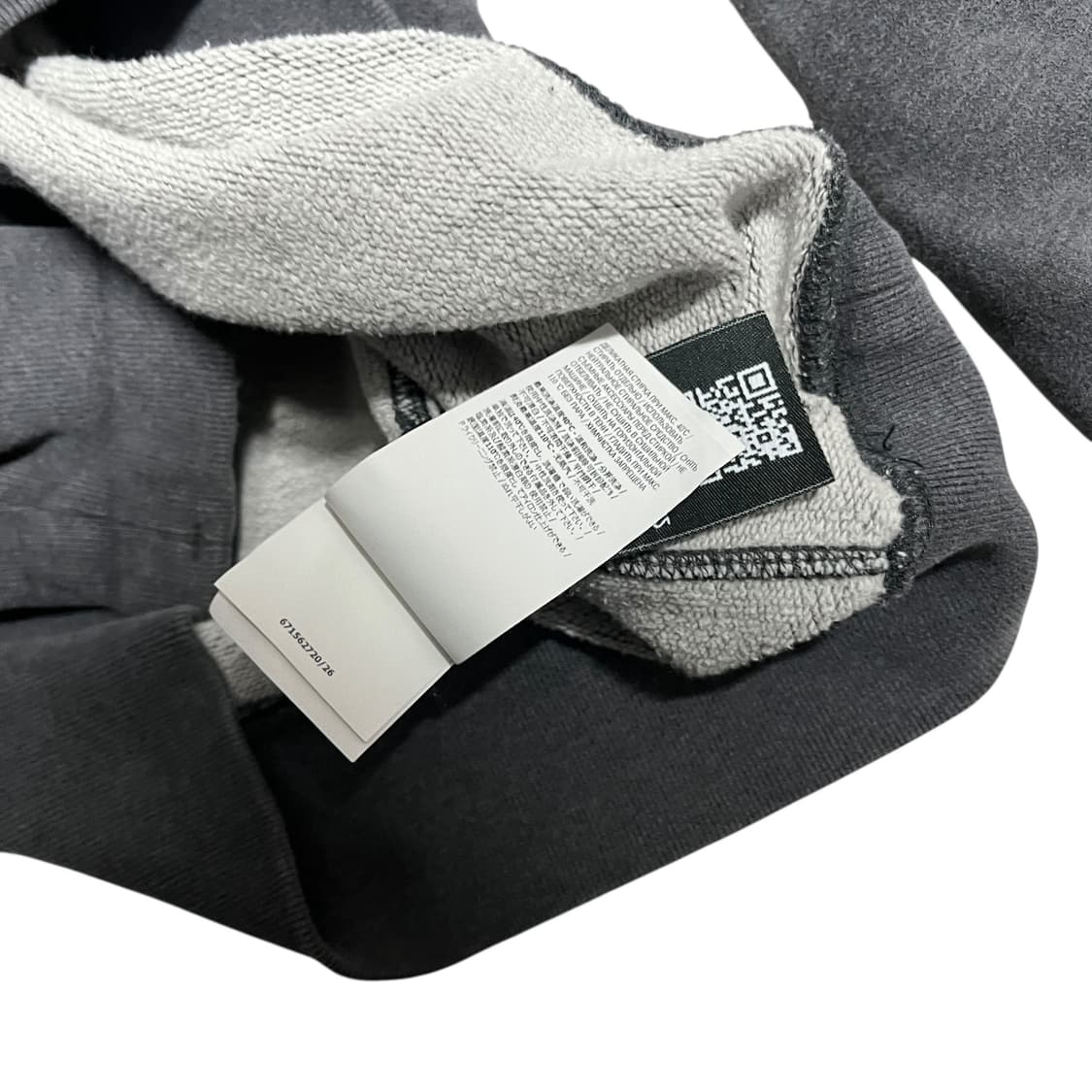 스톤 아일랜드 와펜 그레이 맨투맨 상품이미지7