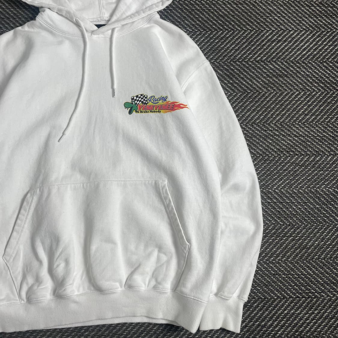 예스아이씨 레이싱 그래픽 후드 티셔츠o 3516 상품이미지4