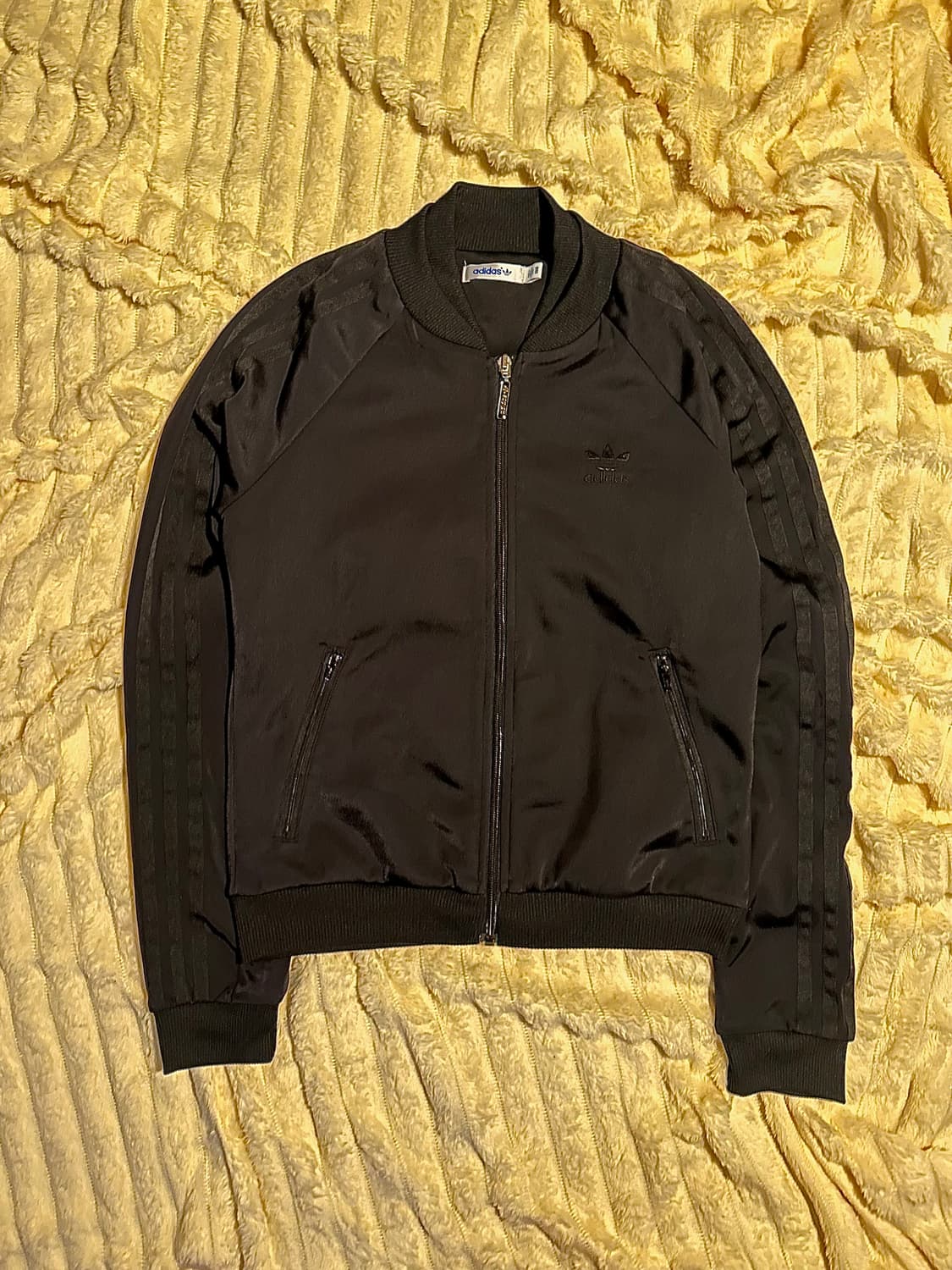 아디다스 검검 크롭져지 상품이미지2