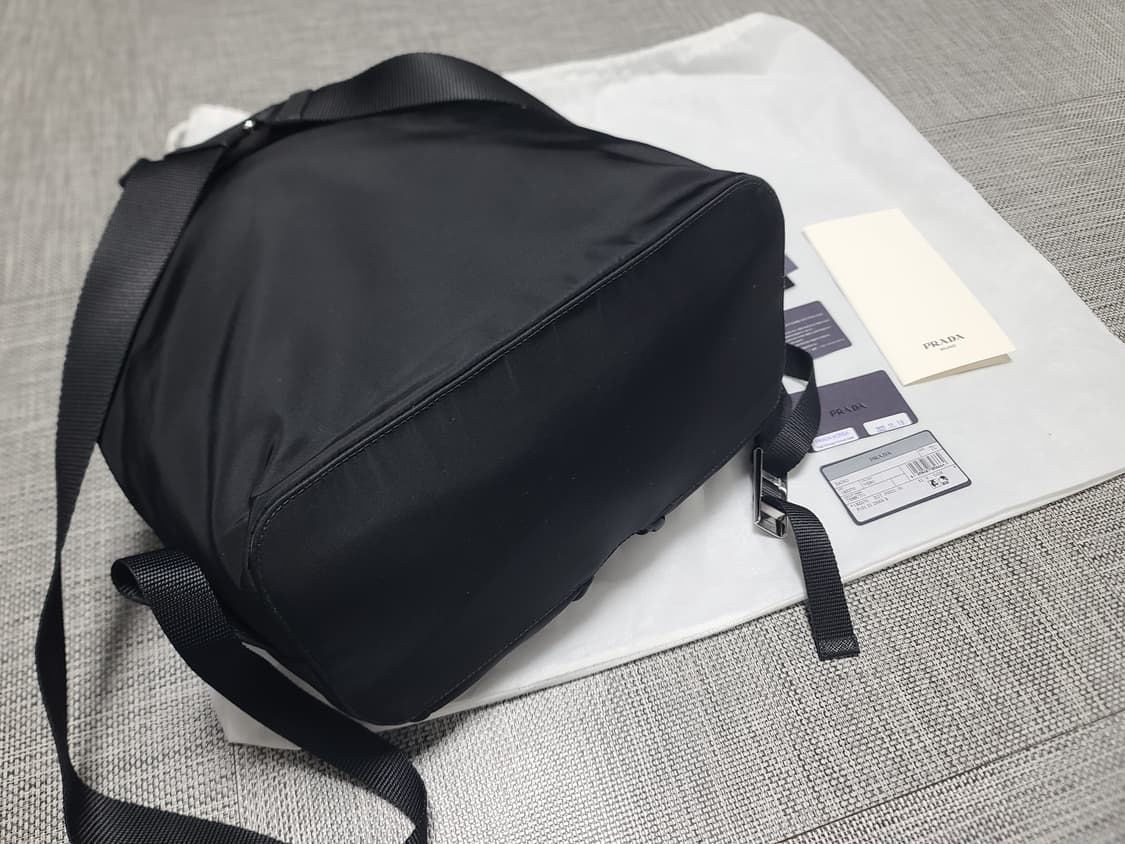 프라다 백팩 1bz070 미디움 버클 백팩 나일론 백팩 상품이미지8