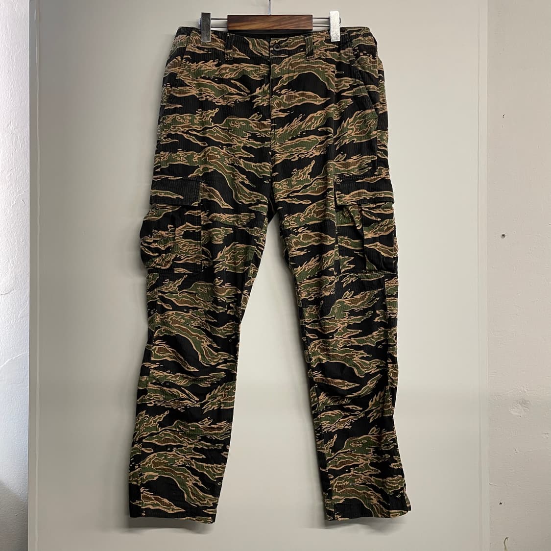 스투시 타이거 카모 카고팬츠 상품이미지1