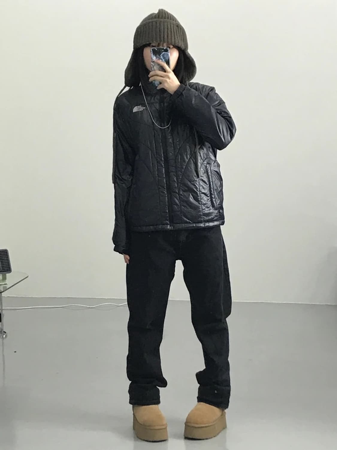 노스페이스 블랙 경량패딩 상품이미지2